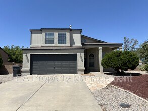Building Photo - 7259 Pajarito Rd NE
