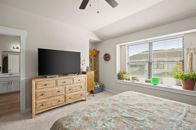 Building Photo - 195 Waterside Rd