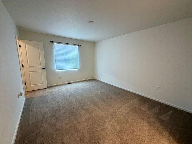 Building Photo - 716 Galloway Dr