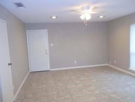 Building Photo - 1504 Cardinal Dr