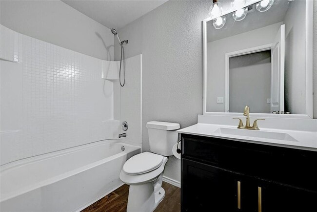 Building Photo - 5800 Shanjia Dr