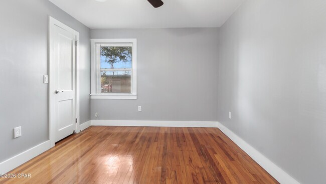 Building Photo - 1207 Buena Vista Blvd