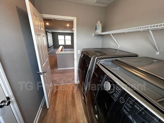 Building Photo - 11646 Pacific Dogwood Ct