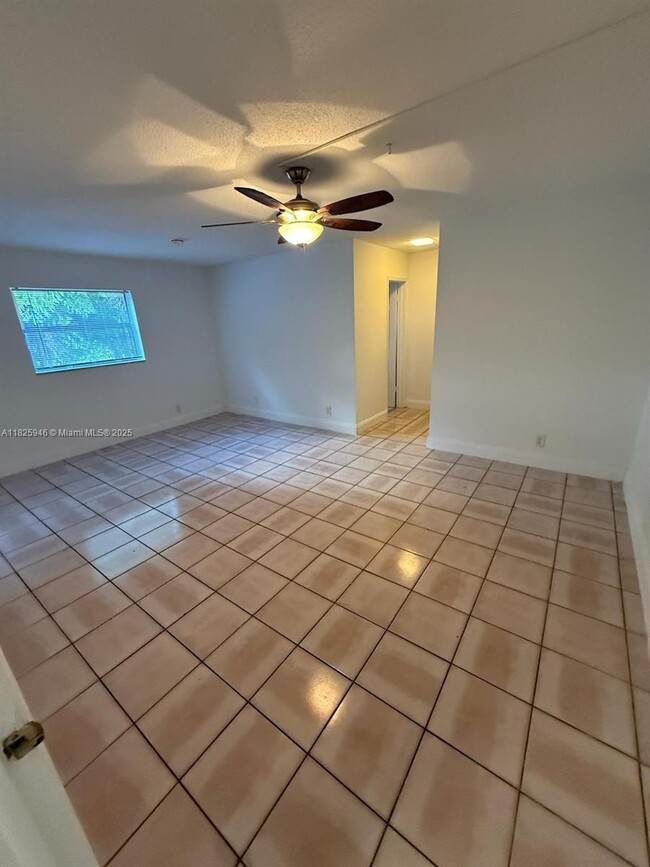 Building Photo - 9203 NW 38th Dr