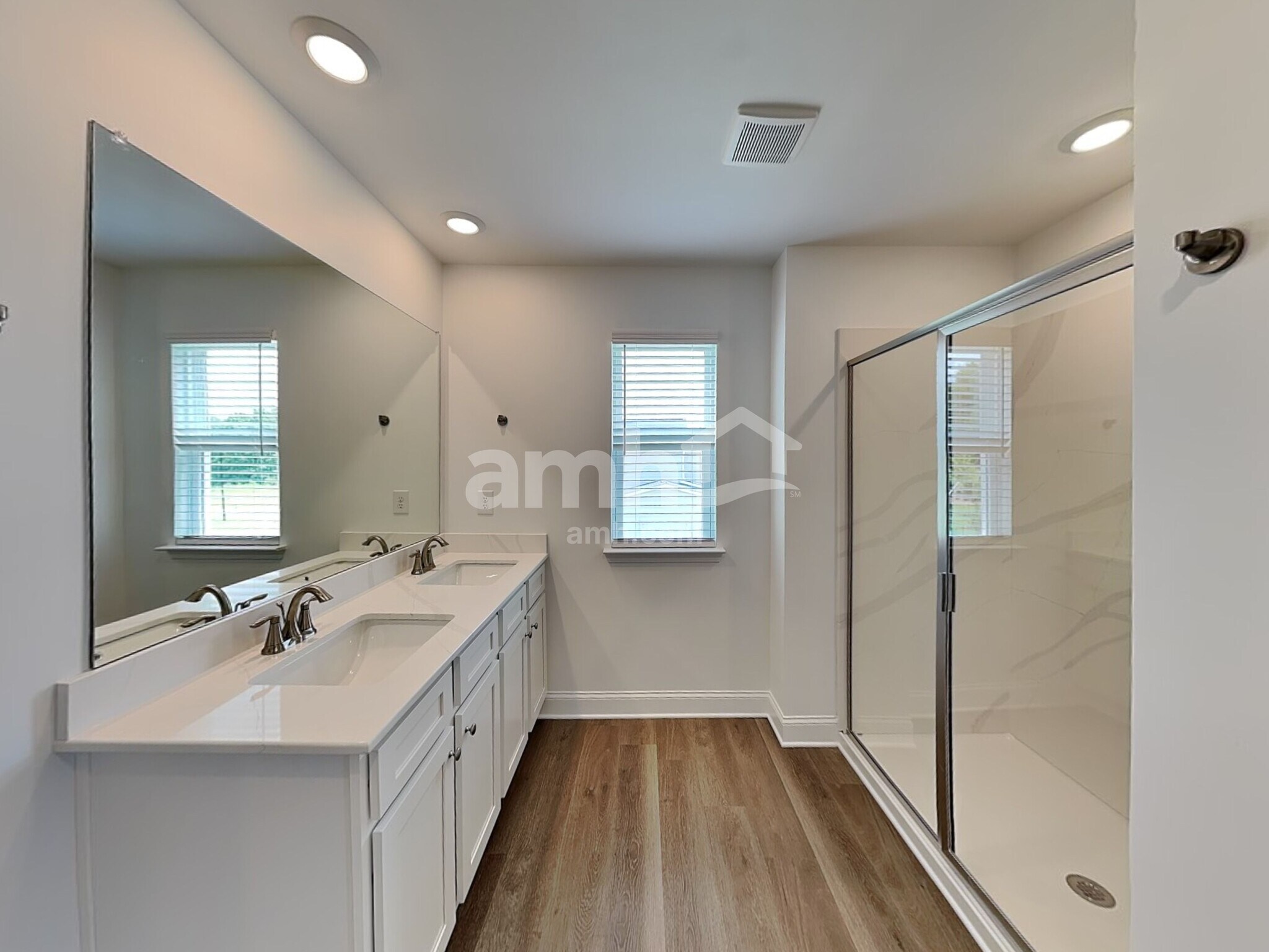 Building Photo - 108 Punderson Dr