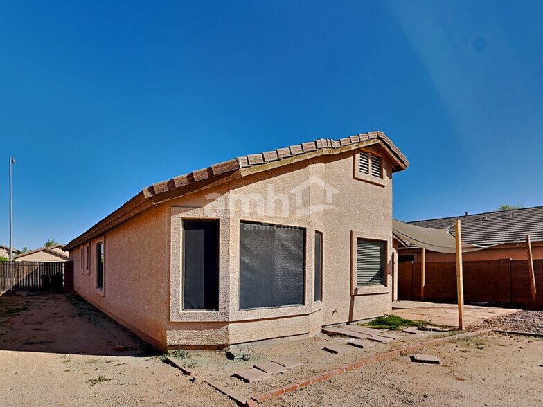 Building Photo - 8703 E Plata Ave