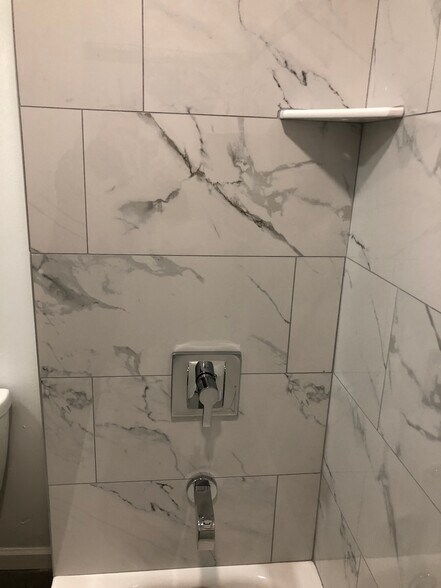 Building Photo - 217 College Blvd