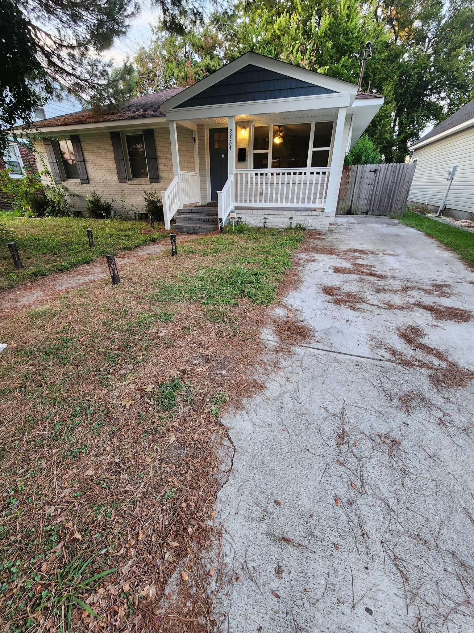 Building Photo - 2724 Mapleton Ave