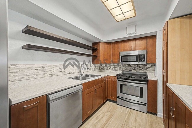 Building Photo - 4444 E Paradise Vlg Pkwy S