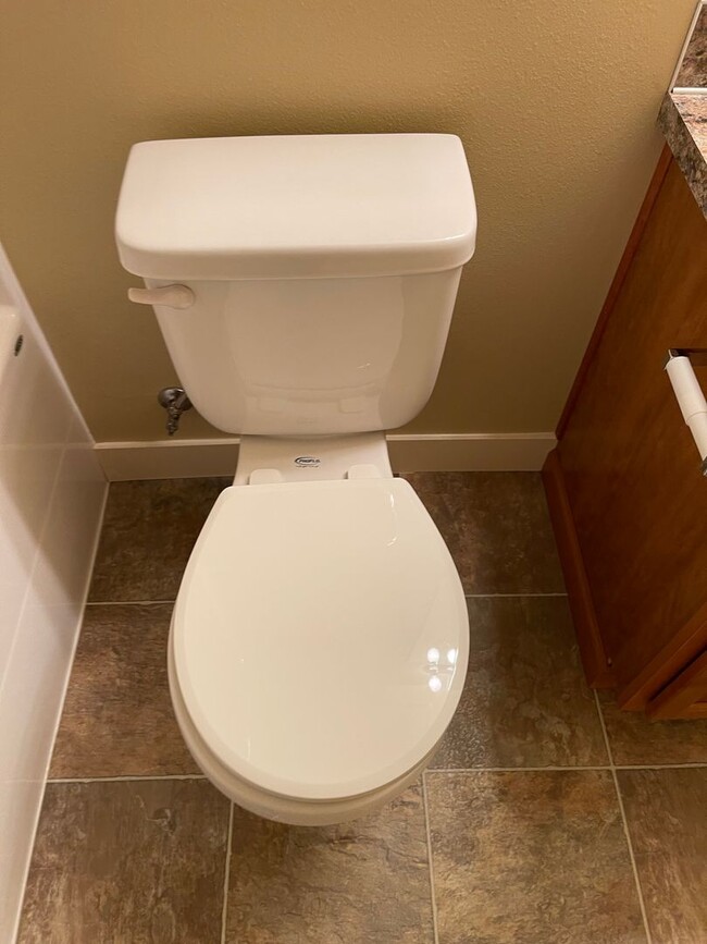 Building Photo - Beautiful 4 Bedroom in a small and exclusive neighborhood