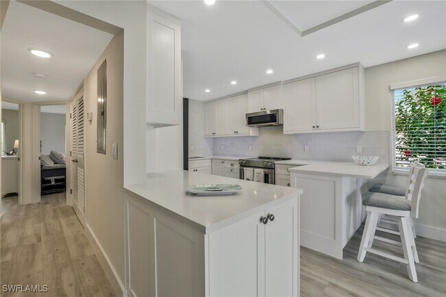 Building Photo - 354 Harbour Dr