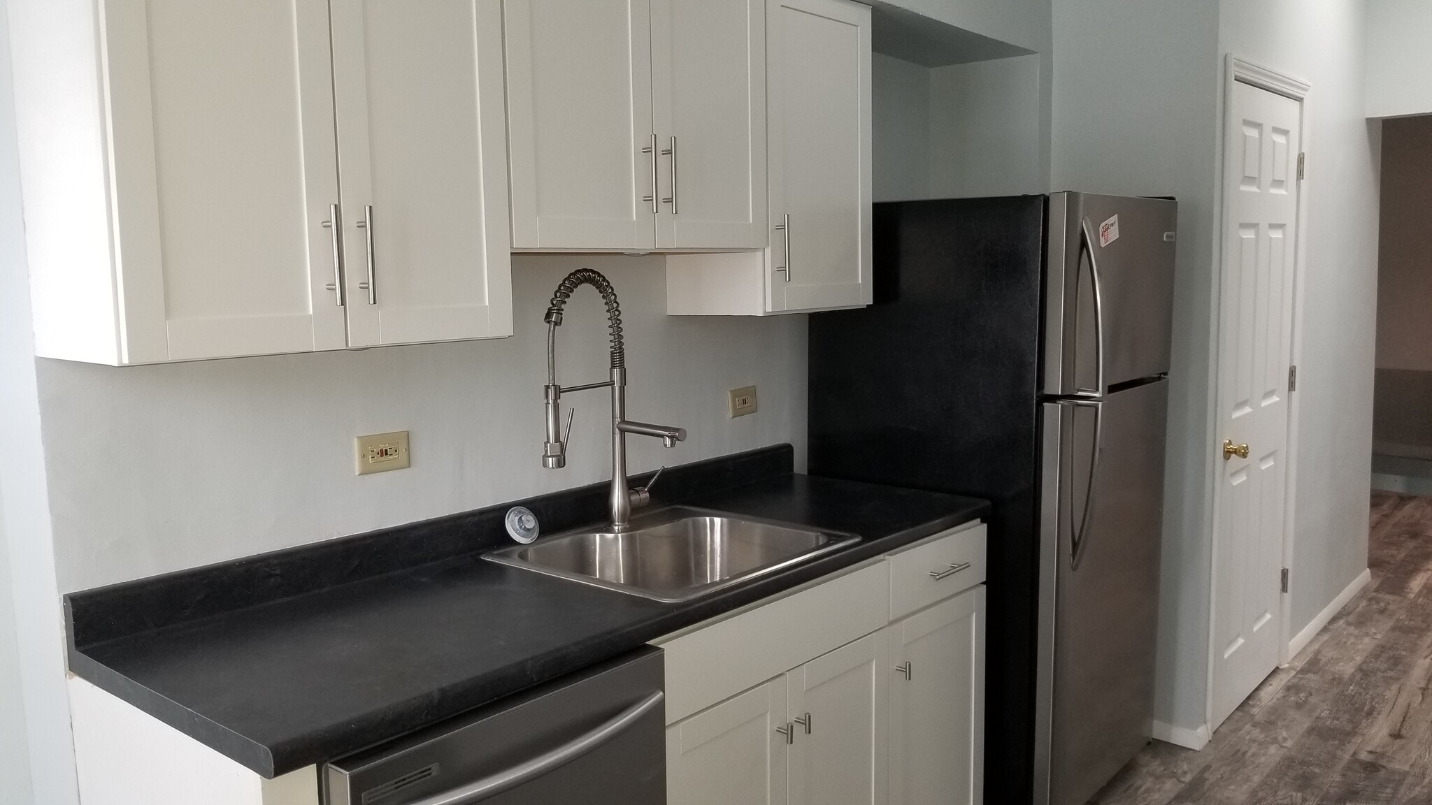 Kitchen 2 - 3348 Greenwood Blvd