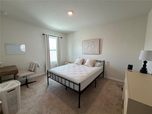 Building Photo - 9004 Tuscan Cypress St