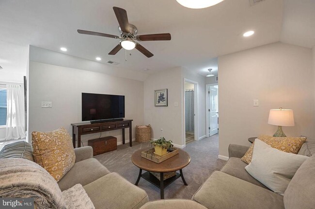 Building Photo - 29670 Riverstone Dr