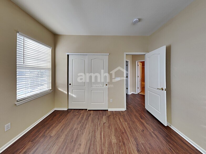 Building Photo - 23559 E Arkansas Pl