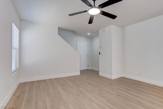 Building Photo - 8765 First Lady Ave