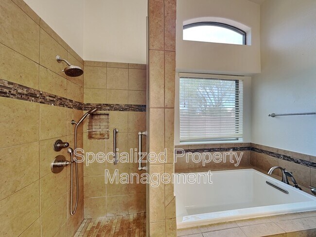 Building Photo - 28418 N 25th Ave