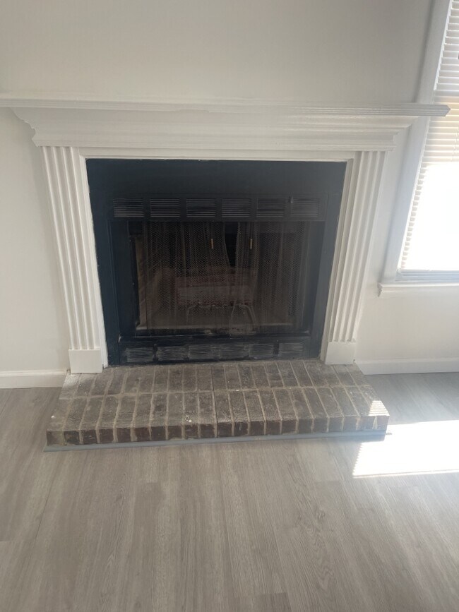 Building Photo - 2705 Lantern Walk SE