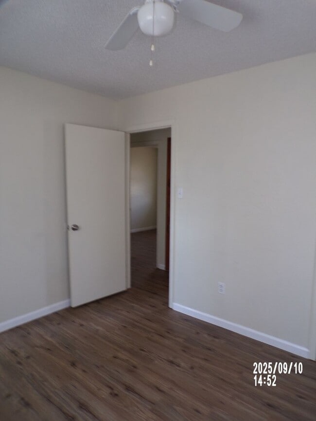 Building Photo - Great home close to Voch-tech, southwester...