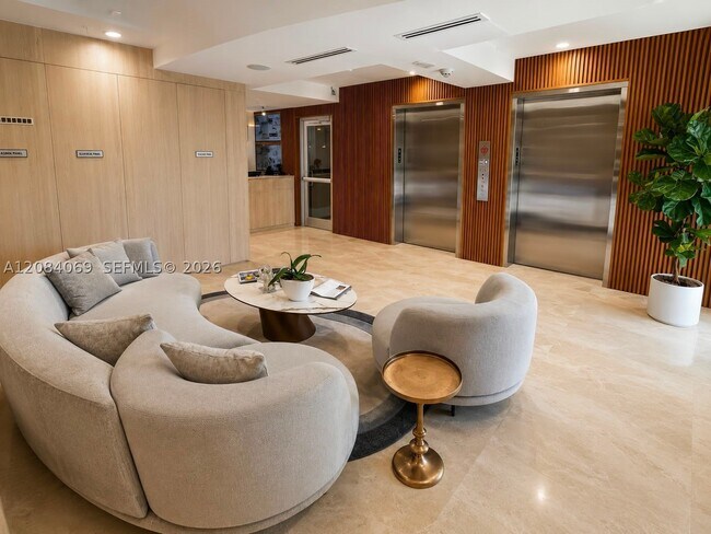 Building Photo - 5880 Collins Ave