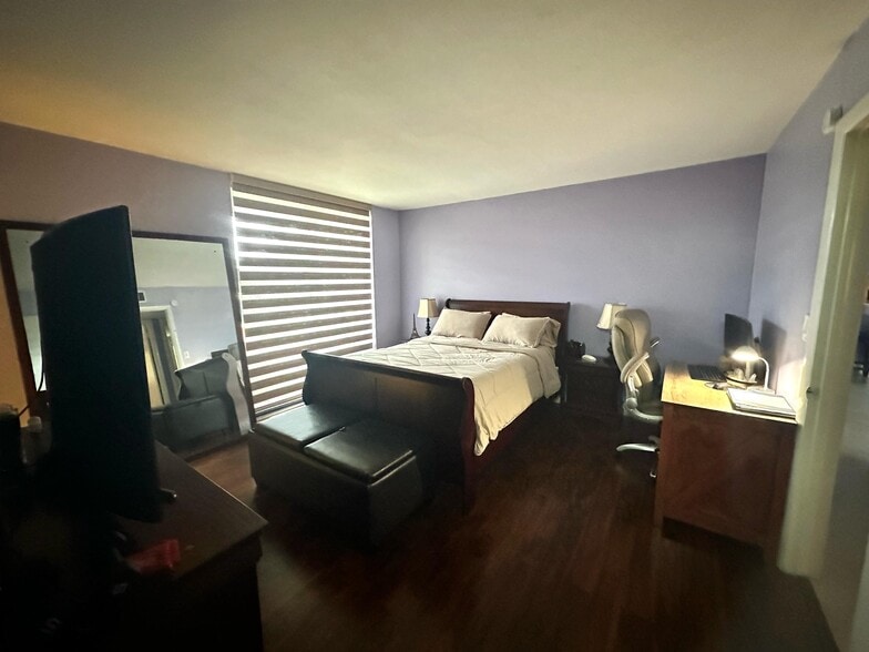 Building Photo - 5249 NW 7th St