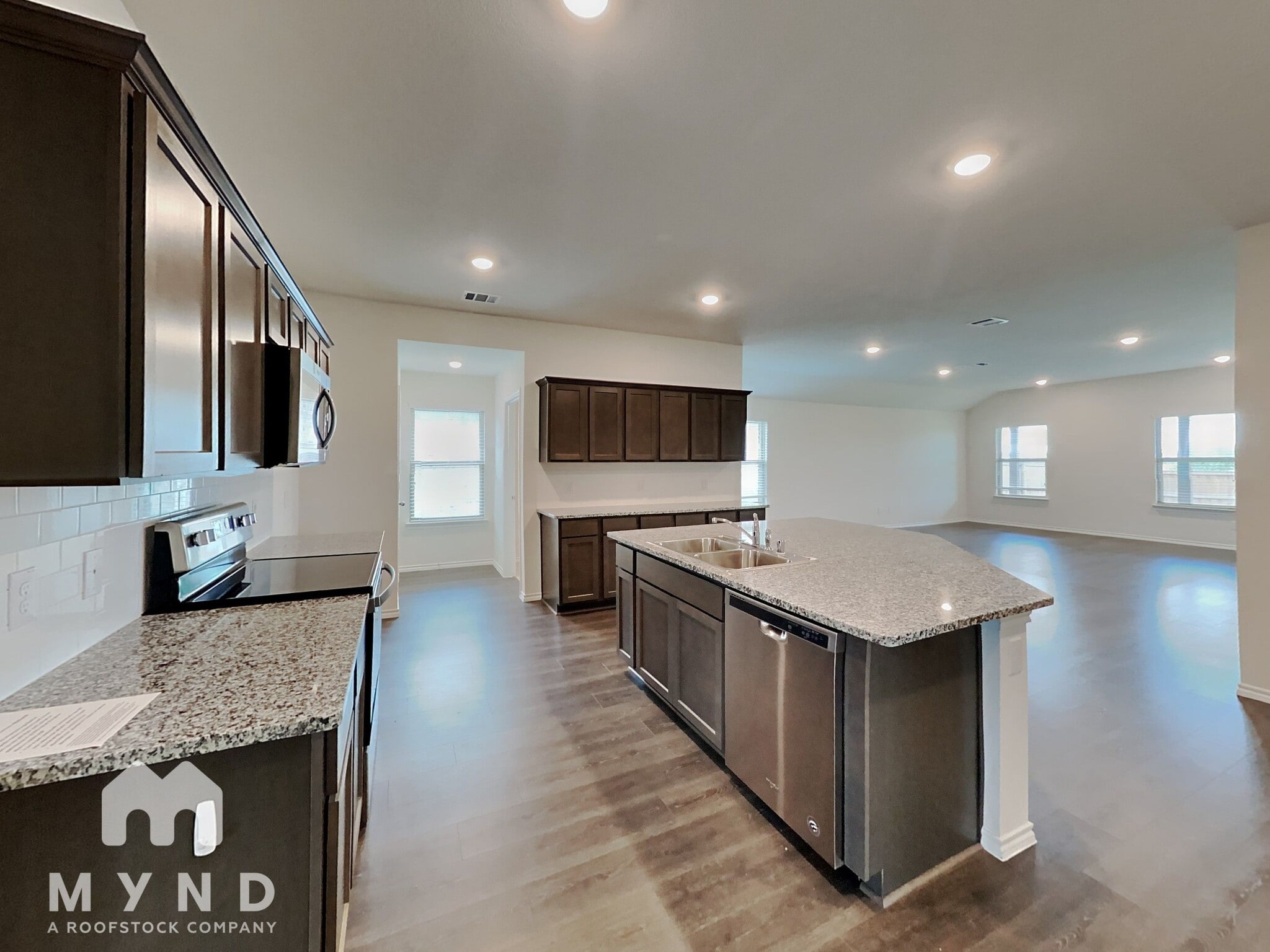 Building Photo - 4101 Black Canyon Dr