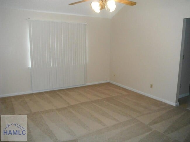 Building Photo - 1488 Flo Zechman Dr