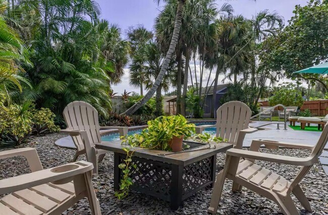 Building Photo - 1256 Palmetto Rd