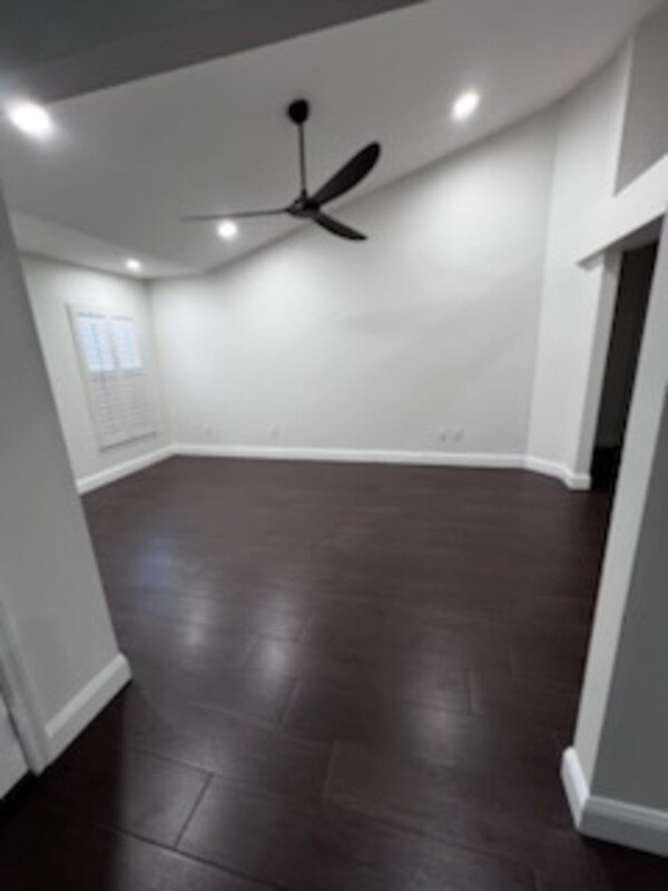 Building Photo - 821 Copperfield Terrace