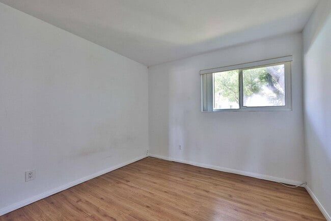 Building Photo - 6333 College Grove Way