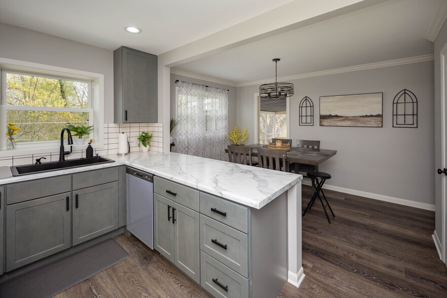 Kitchen / Dining - 3107 28th Street Ct