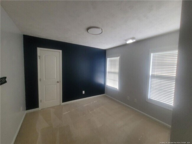 Building Photo - 3320 Benson Pl