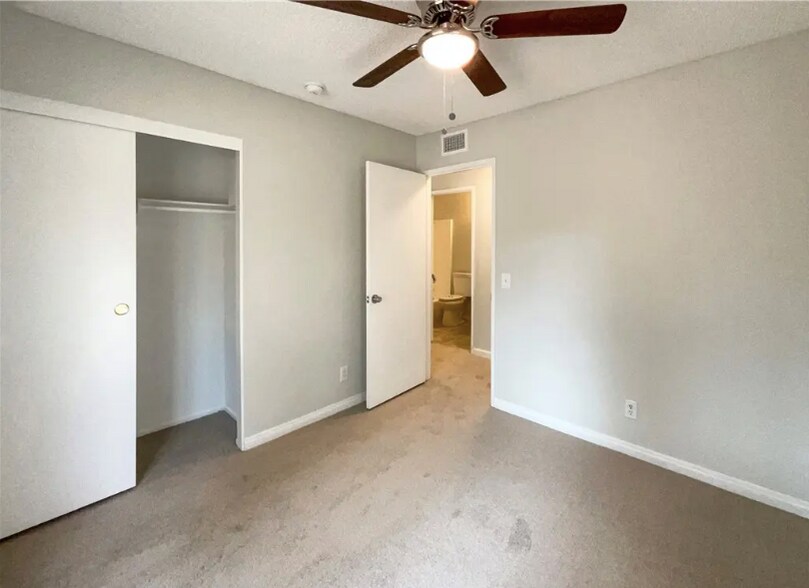 Building Photo - 22257 Emerald St