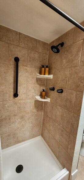 Building Photo - 432 W San Ignacio