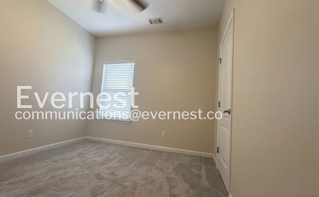 Building Photo - 273 Oxmoor Pl