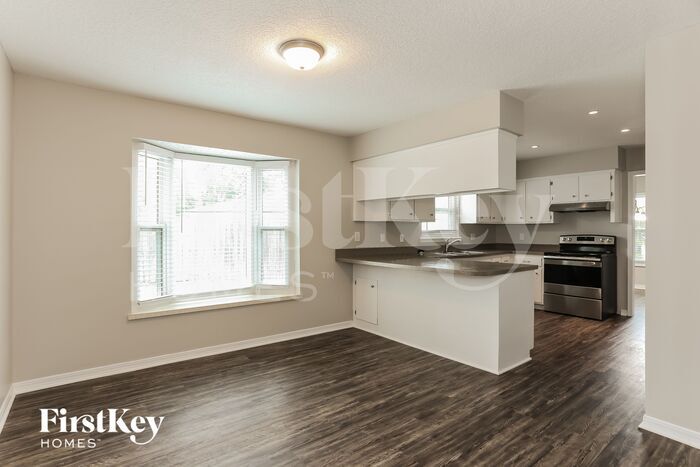 Building Photo - 800 Driftwood Pl