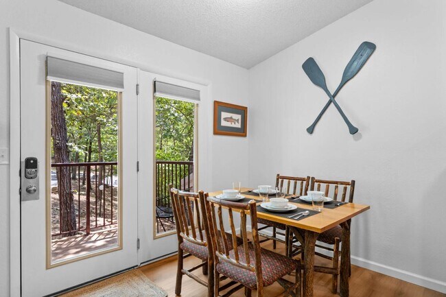 Building Photo - 275 Ozark Mountain Resort Dr