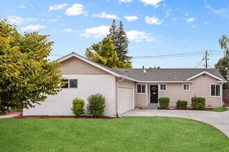 Building Photo - 10852 Alderbrook Ln