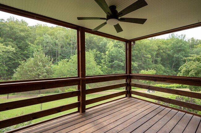 Building Photo - 1285 Branchlands Dr