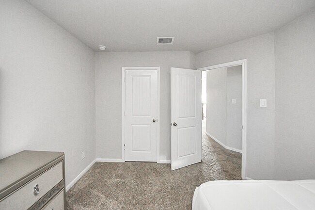 Building Photo - 3514 Windham Way