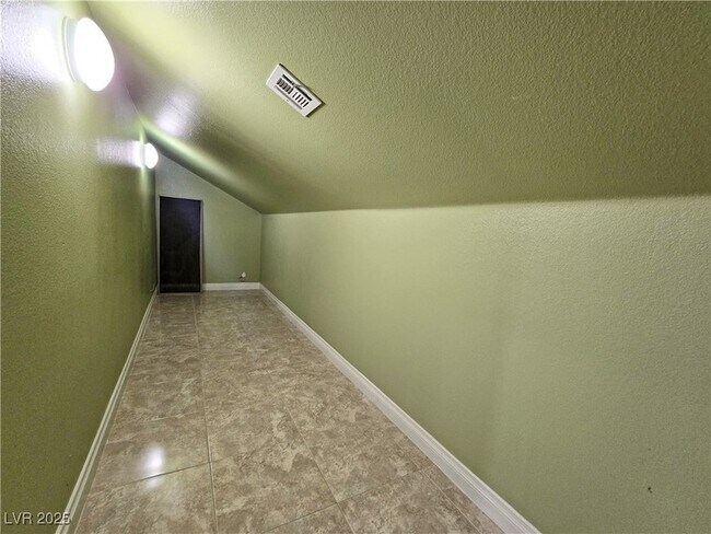 Building Photo - 6301 Heather Creek Pl
