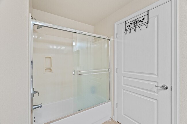 Building Photo - EXCLUSIVE PENTHOUSE UNIT IN MISSION TERRAC...