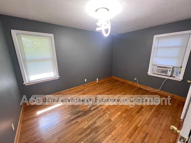 Building Photo - 117 Shads Ford Blvd