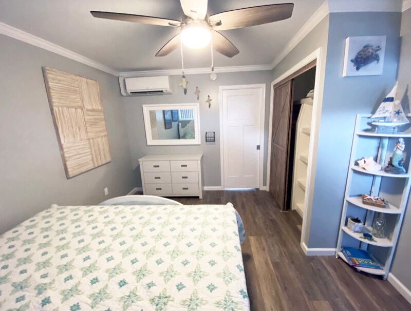 Building Photo - 504 Robin Dr