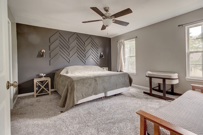 Building Photo - 21503 Franklin Cir