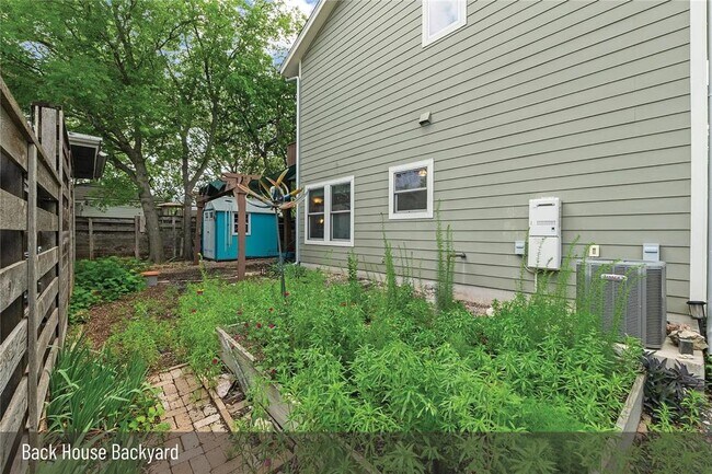 Building Photo - 5508 Avenue G