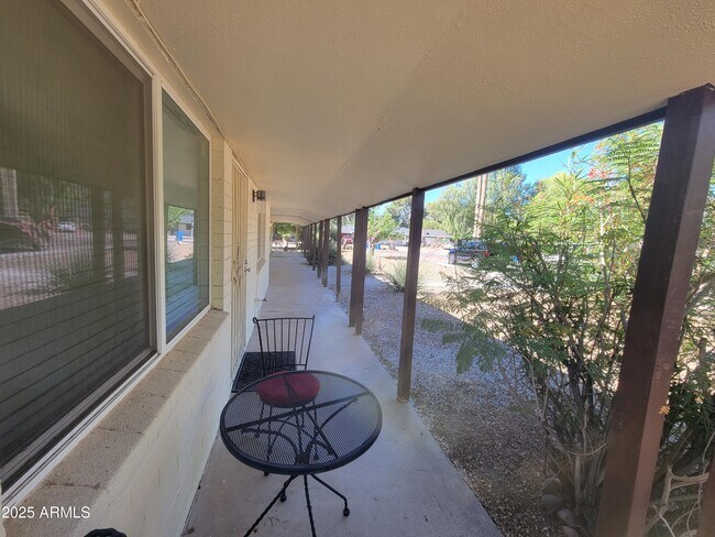 Building Photo - 2513 N 48th Pl