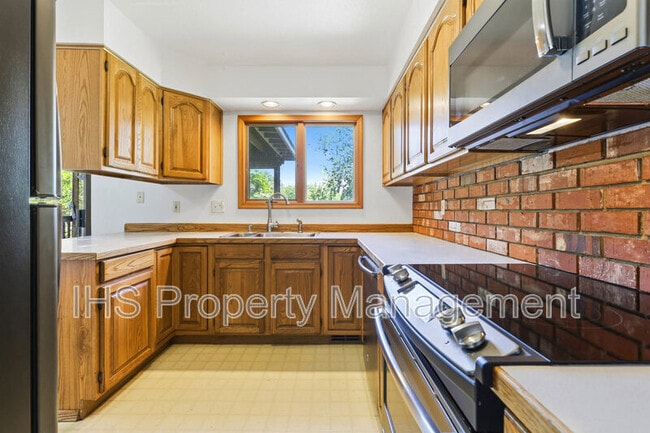 Building Photo - 603 N Conway Pl