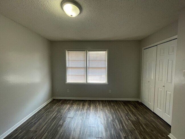 Building Photo - 131 Wall St