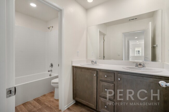 Building Photo - 30540 Altima Ct